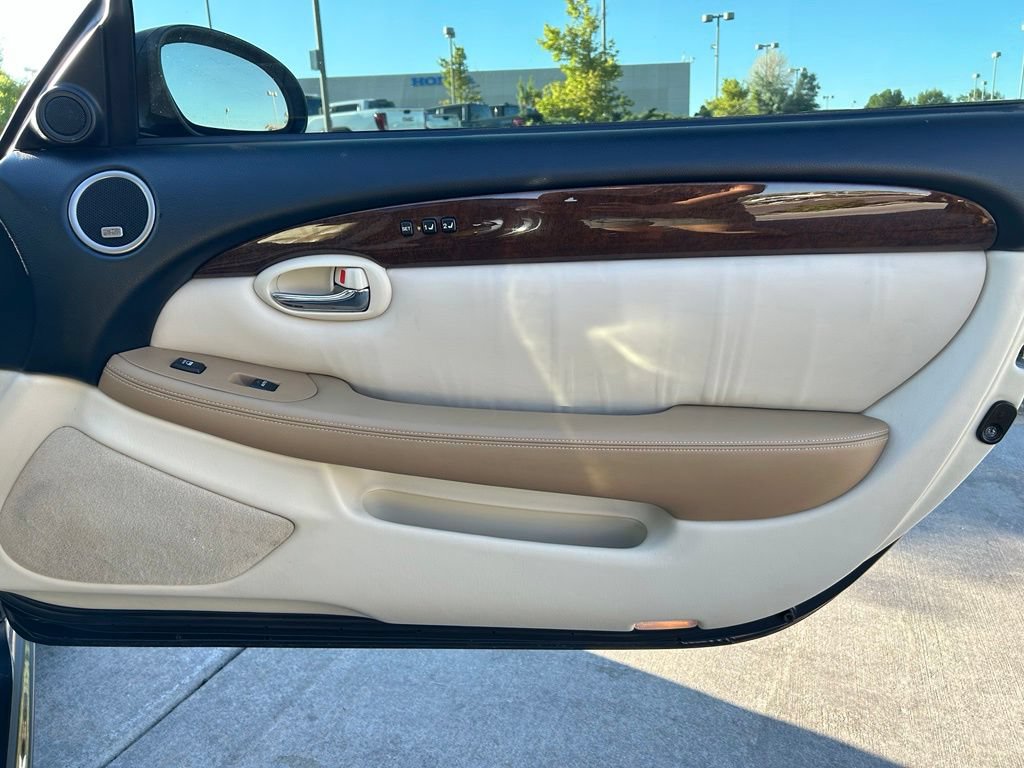 Used 2008 Lexus SC 430 Convertible RWD image 26