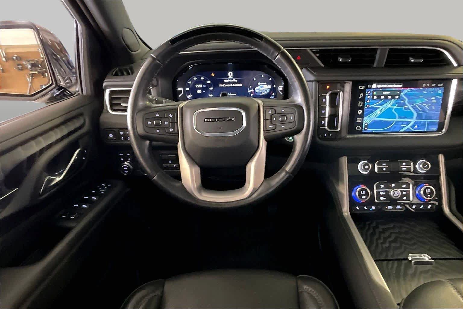 Used 2024 GMC Yukon Denali w/ Denali Reserve Package AWD/4WD image 5