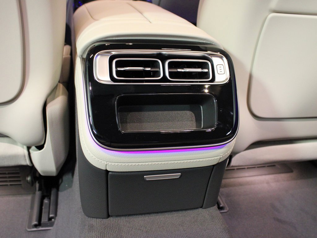 New 2026 Mercedes-Benz S 580 4MATIC Sedan image 31