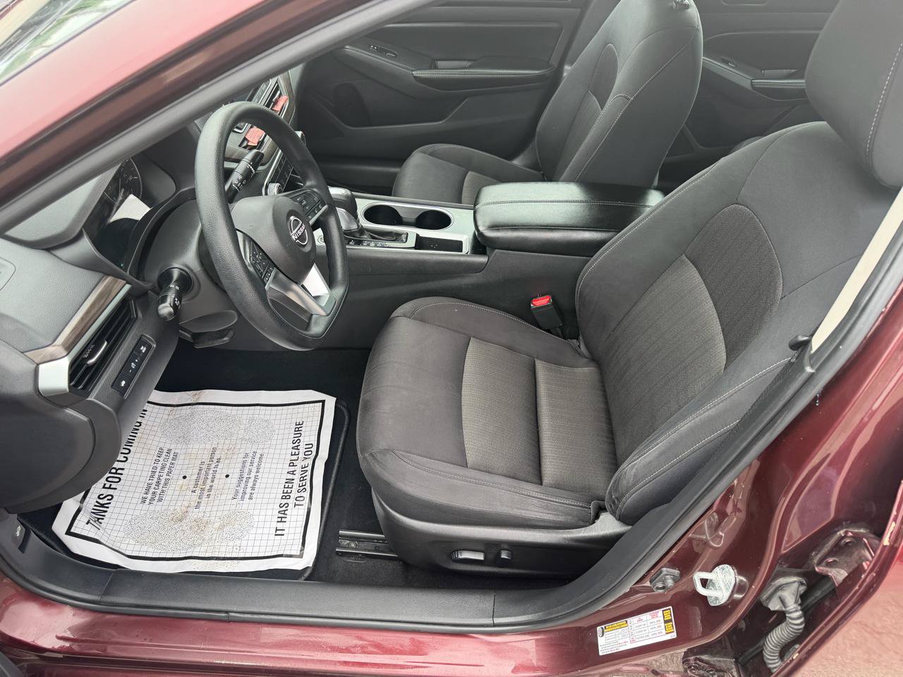 Used 2024 Nissan Altima 2.5 SV FWD image 10