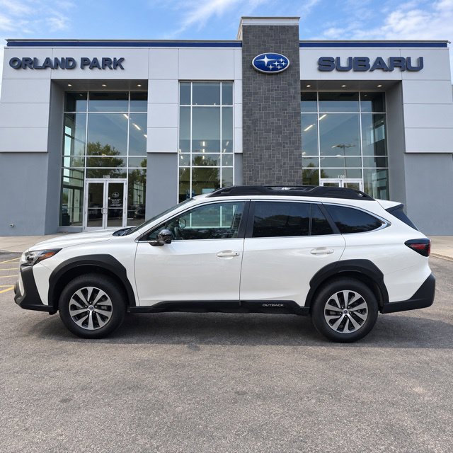 Used 2024 Subaru Outback Premium AWD/4WD image 8