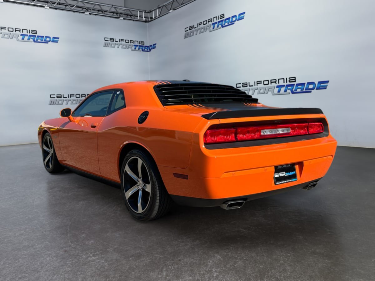 Used 2014 Dodge Challenger R/T RWD image 7