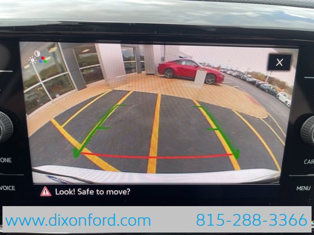 New 2024 Volkswagen Taos SE image 10