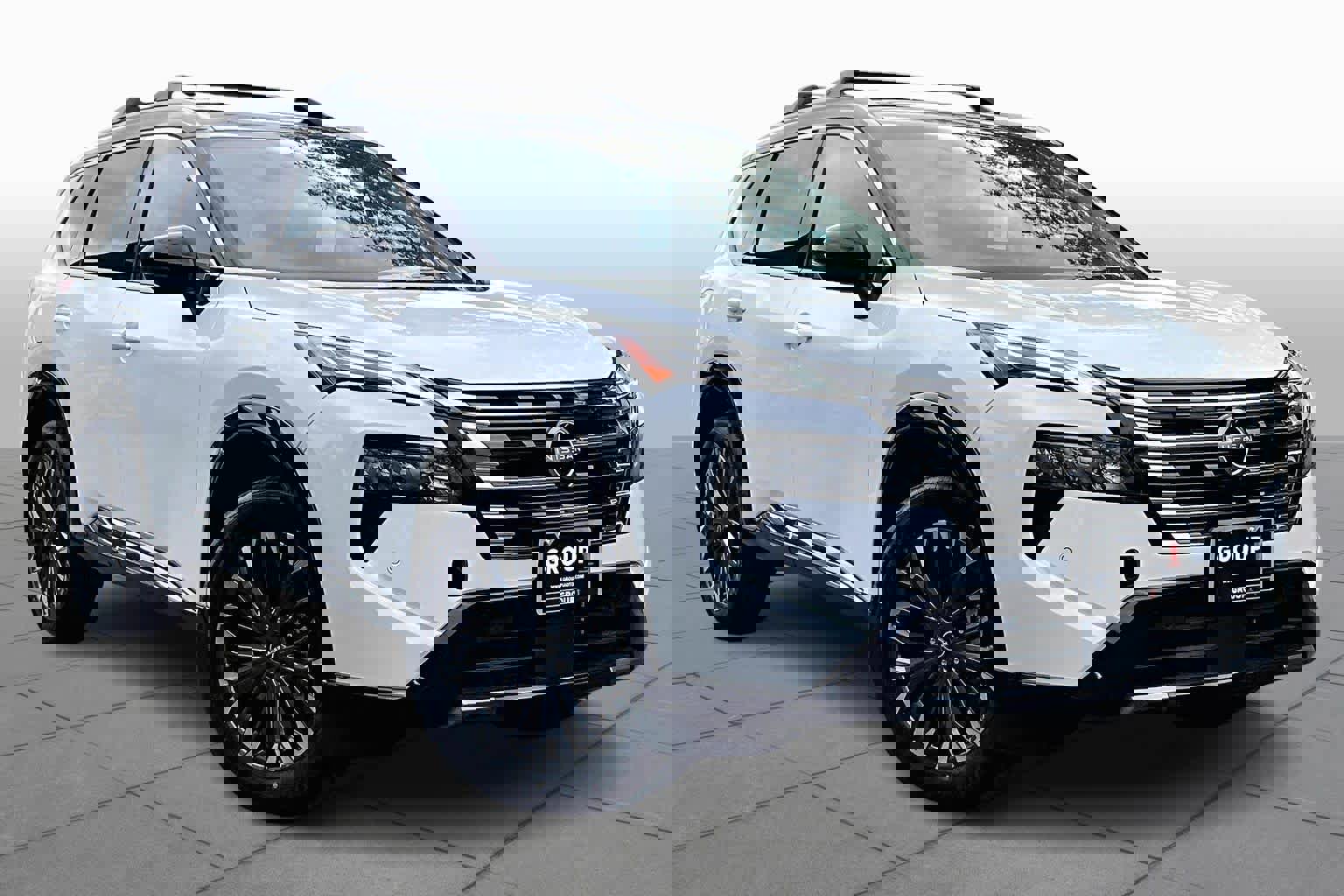 New 2026 Nissan Rogue Platinum image 2