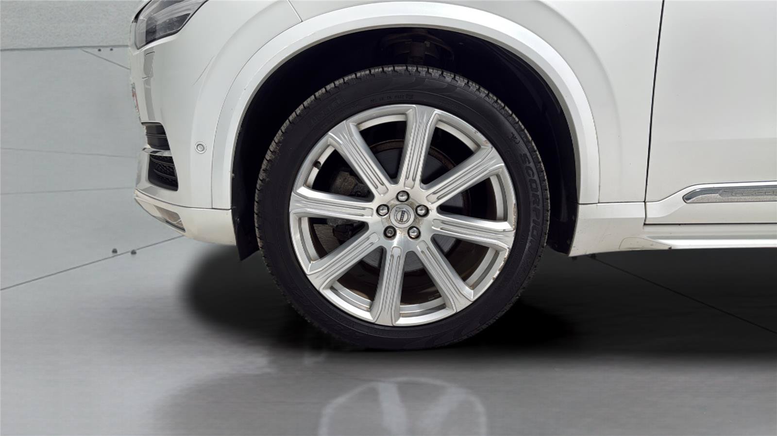 Used 2017 Volvo XC90 T6 Inscription w/ Vision Package AWD/4WD image 26