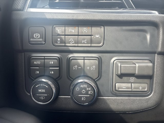 New 2026 Chevrolet Tahoe RST w/ RST Capability Package AWD/4WD image 18