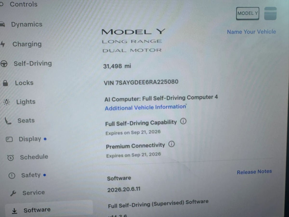 Used 2024 Tesla Model Y Long Range AWD/4WD image 4