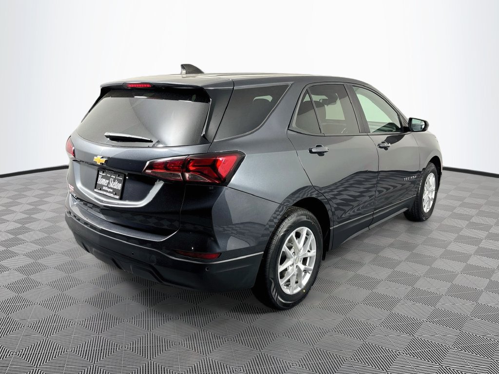 Used 2022 Chevrolet Equinox LS w/ LS Convenience Package FWD image 7