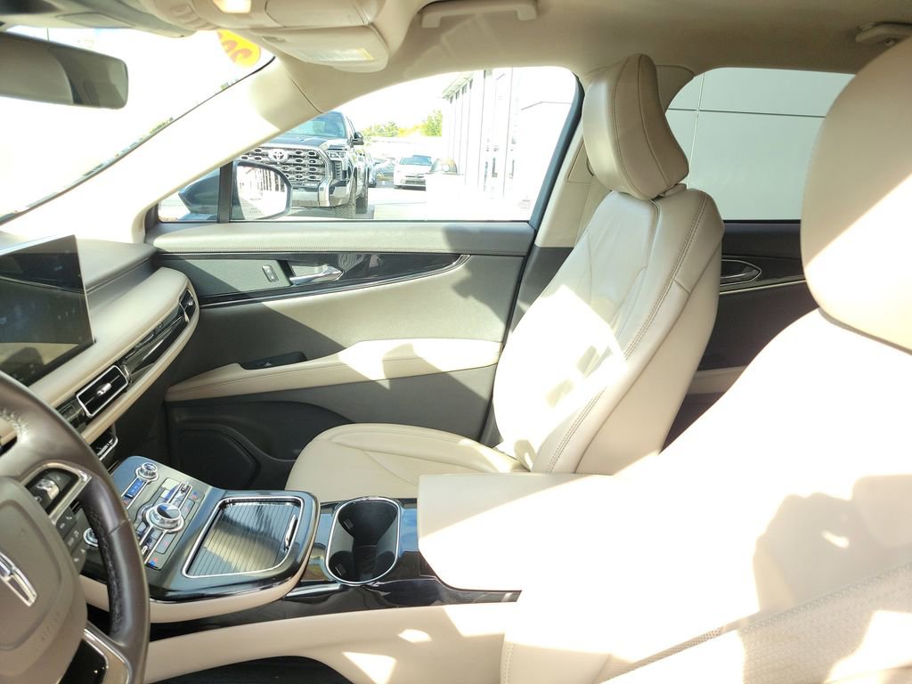 Used 2021 Lincoln Nautilus FWD w/ Equipment Group 101A image 16