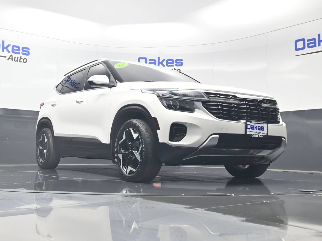 Used 2024 Kia Seltos EX AWD/4WD image 38
