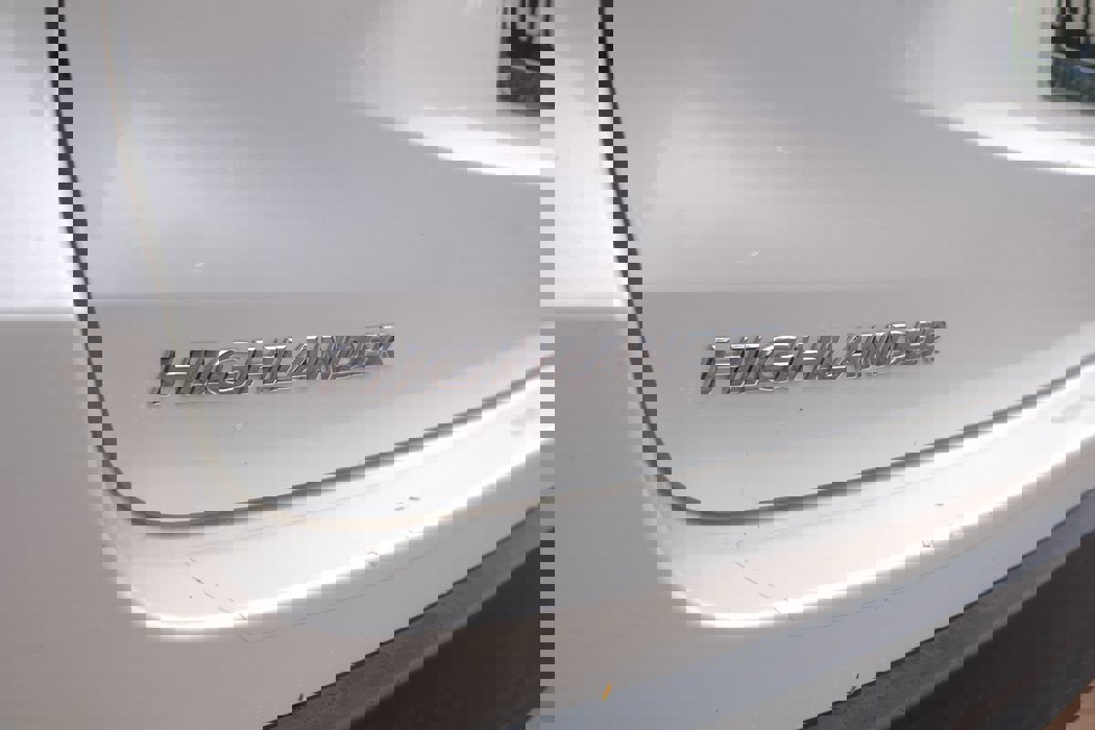 Used 2017 Toyota Highlander LE image 48