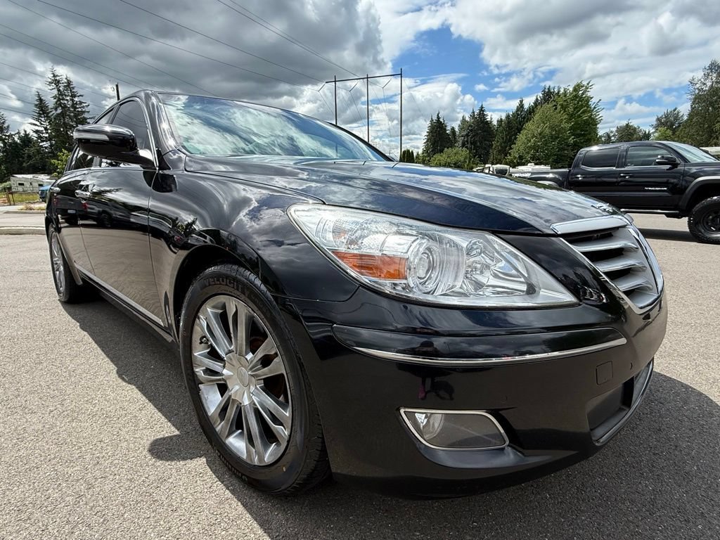 Used 2011 Hyundai Genesis 4.6 RWD image 7
