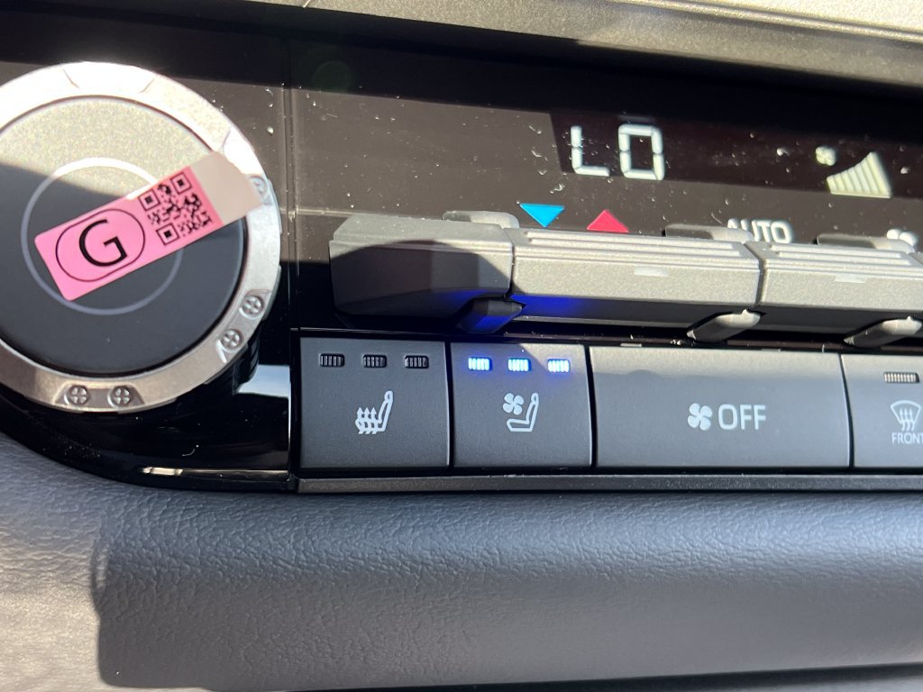 New 2026 Toyota Tundra Platinum AWD/4WD image 29