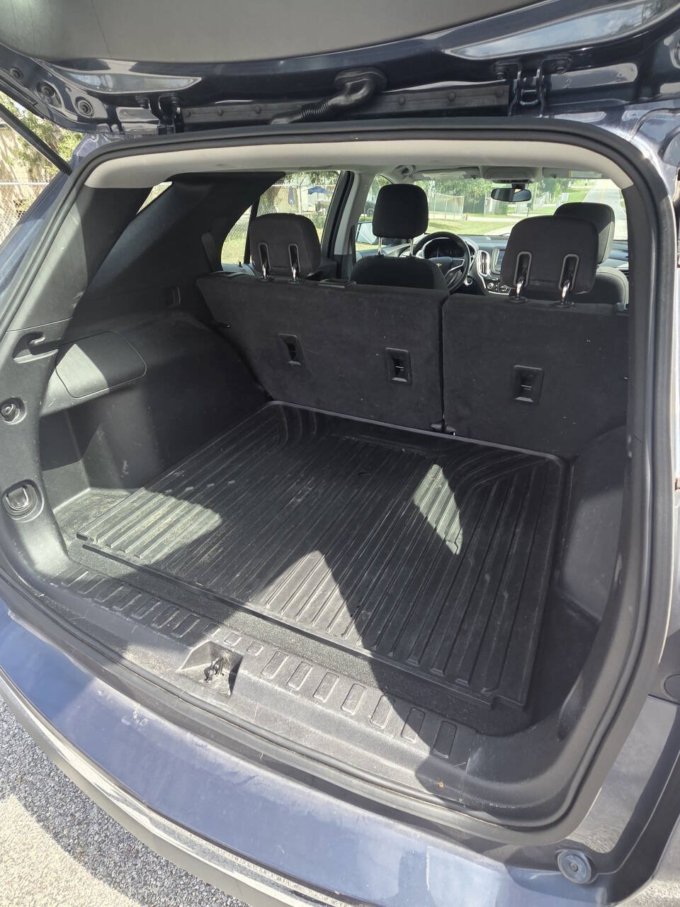 Used 2018 Chevrolet Equinox LS FWD image 3