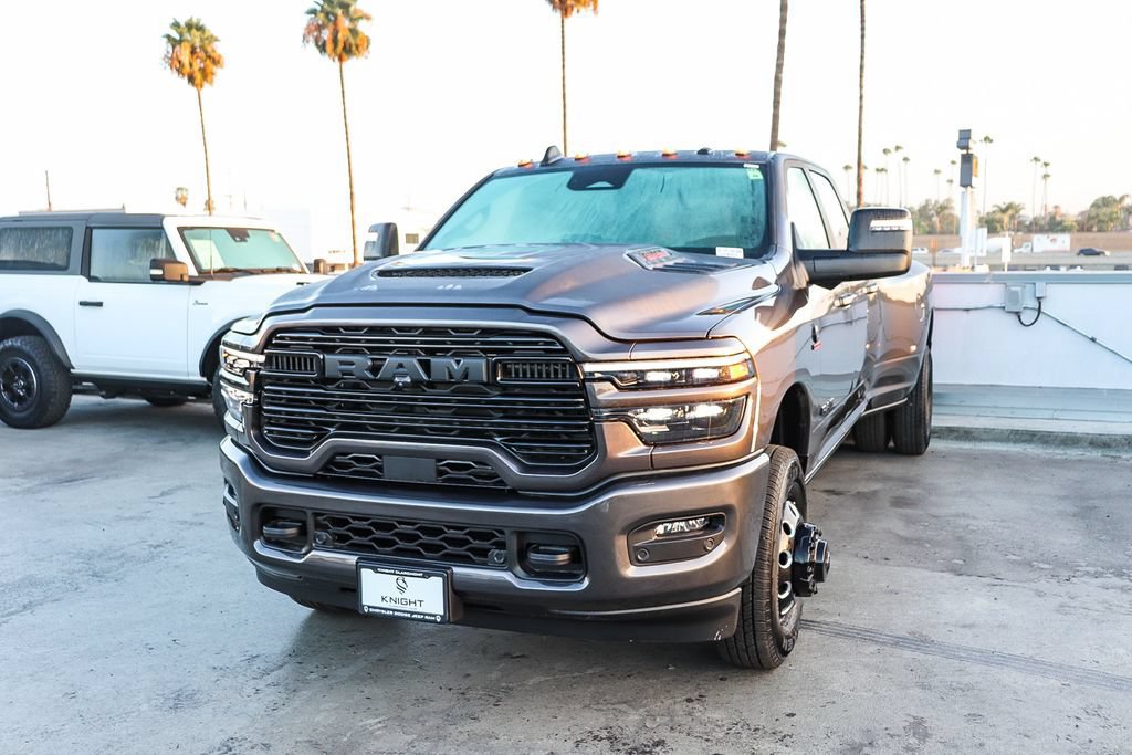 New 2026 RAM 3500 Laramie AWD/4WD image 4