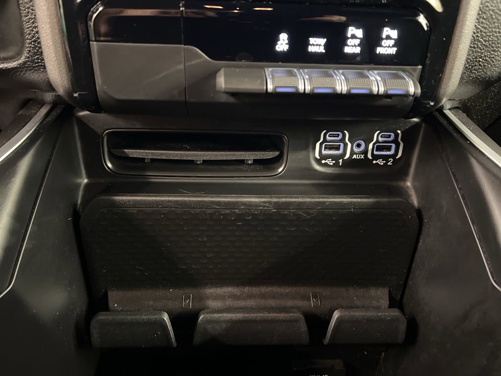 Used 2021 RAM 1500 Big Horn image 13