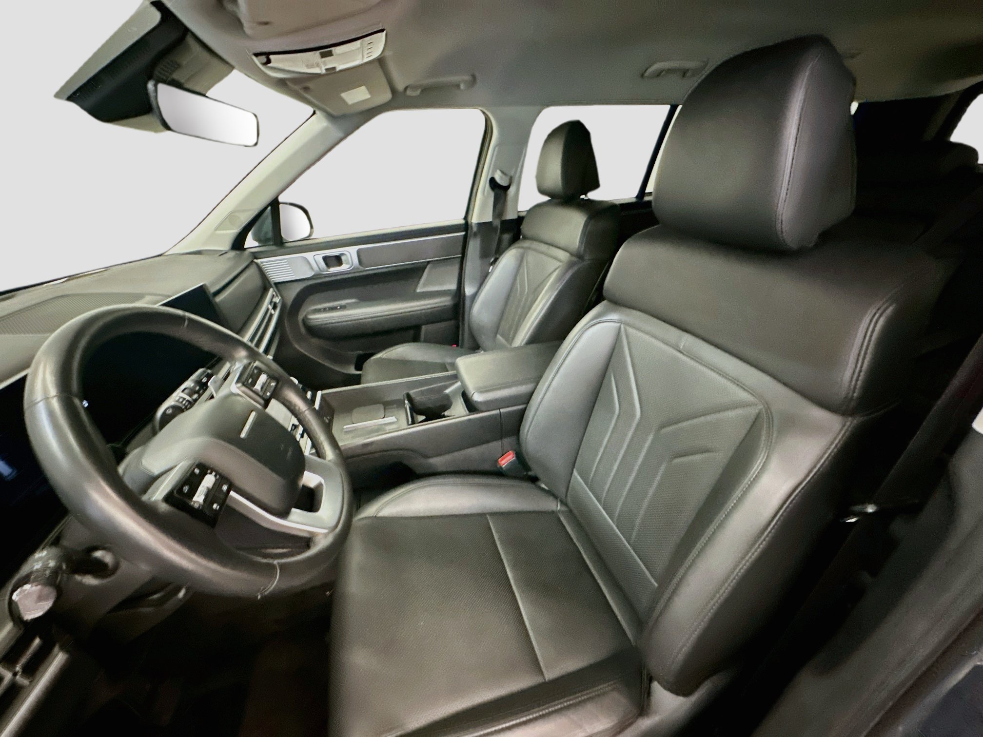 Used 2025 Hyundai Santa Fe SEL AWD/4WD image 13