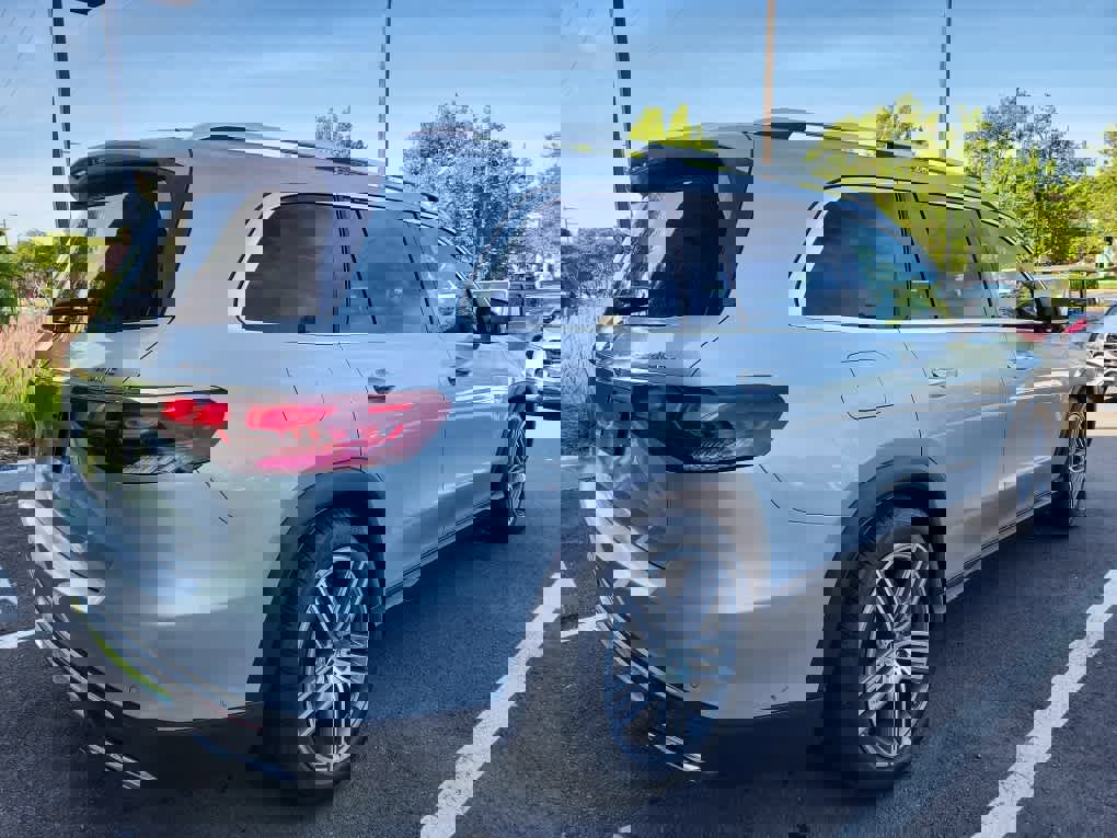 Certified 2024 Mercedes-Benz GLS 450 4MATIC image 4