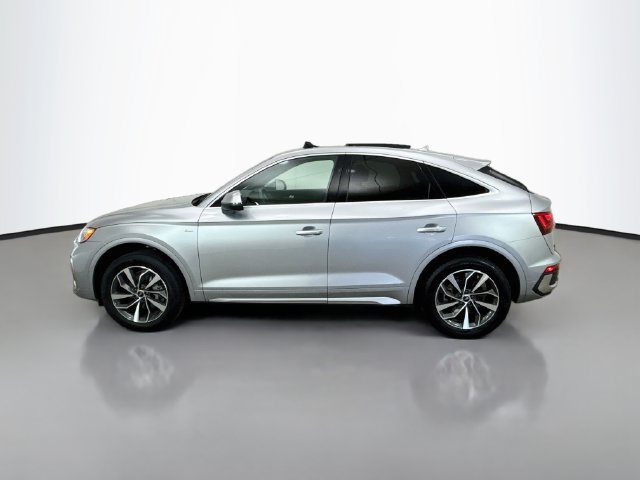 Used 2022 Audi Q5 2.0T Premium w/ Convenience Package AWD/4WD image 4