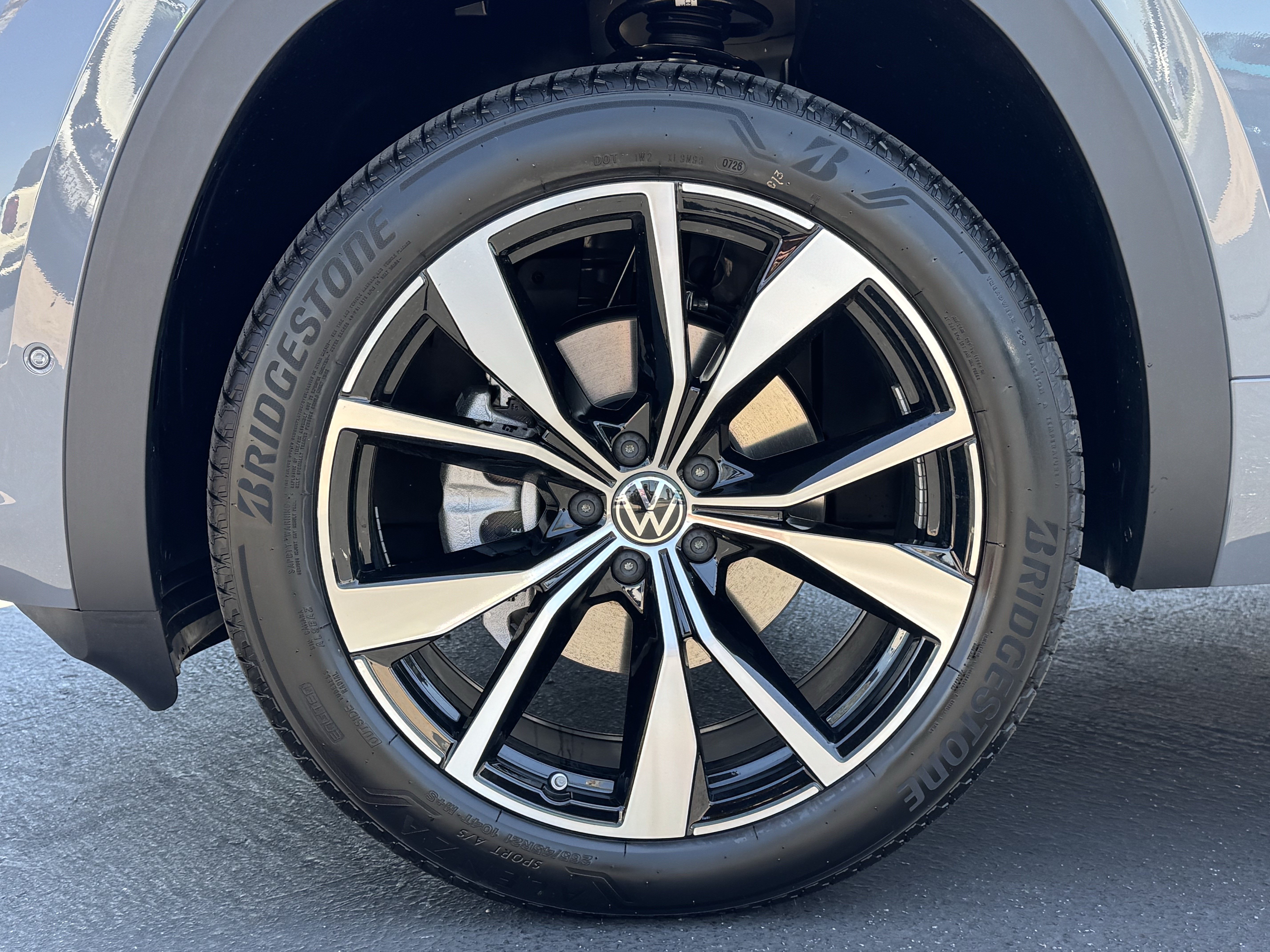 New 2026 Volkswagen Atlas SEL Premium R-Line AWD/4WD image 11