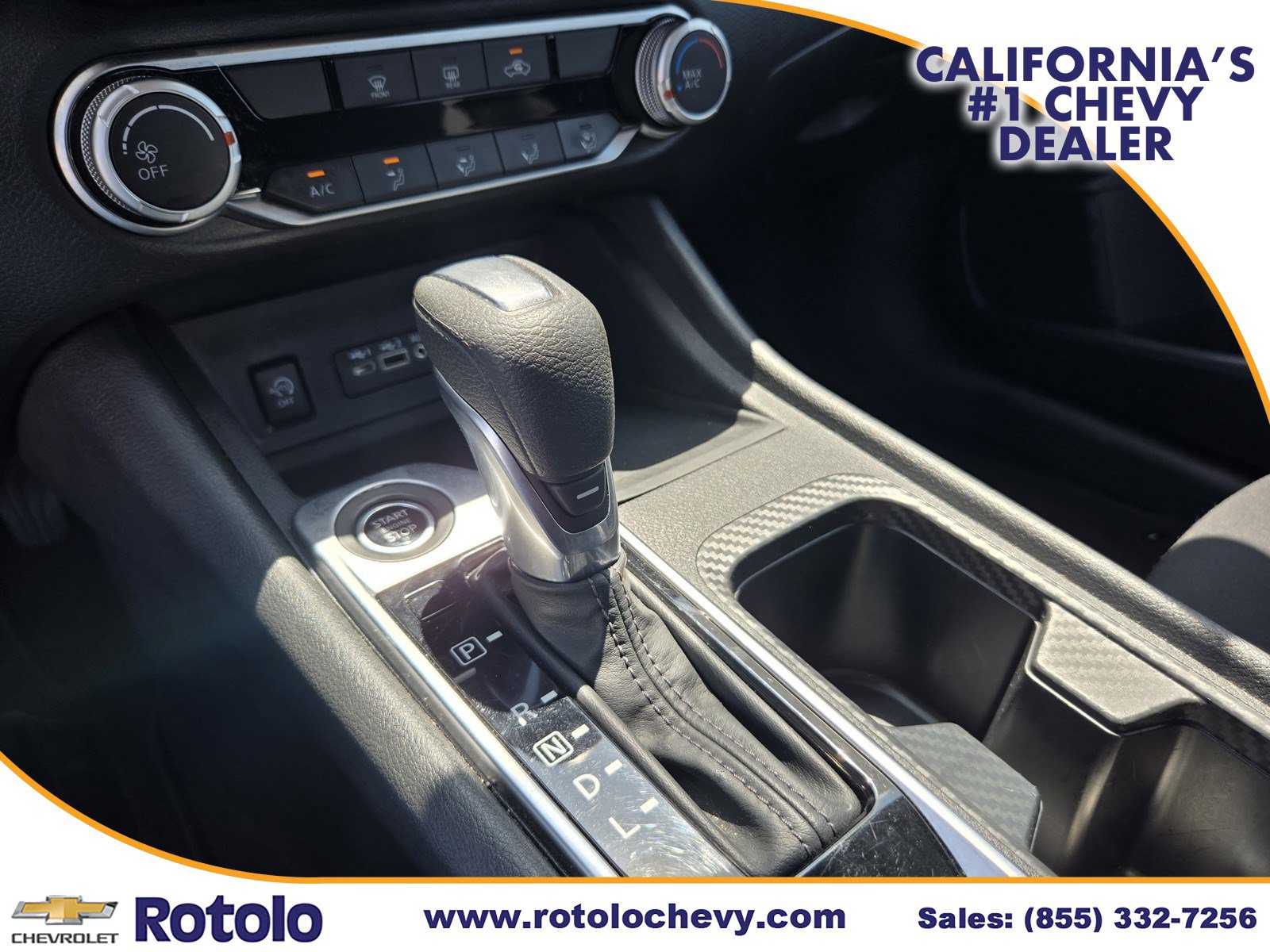 Used 2025 Nissan Sentra SV FWD image 25