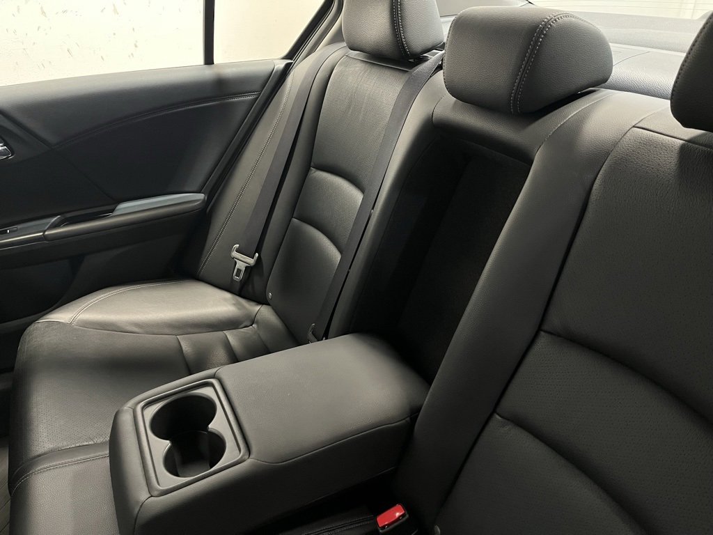 Used 2017 Honda Accord EX-L image 15