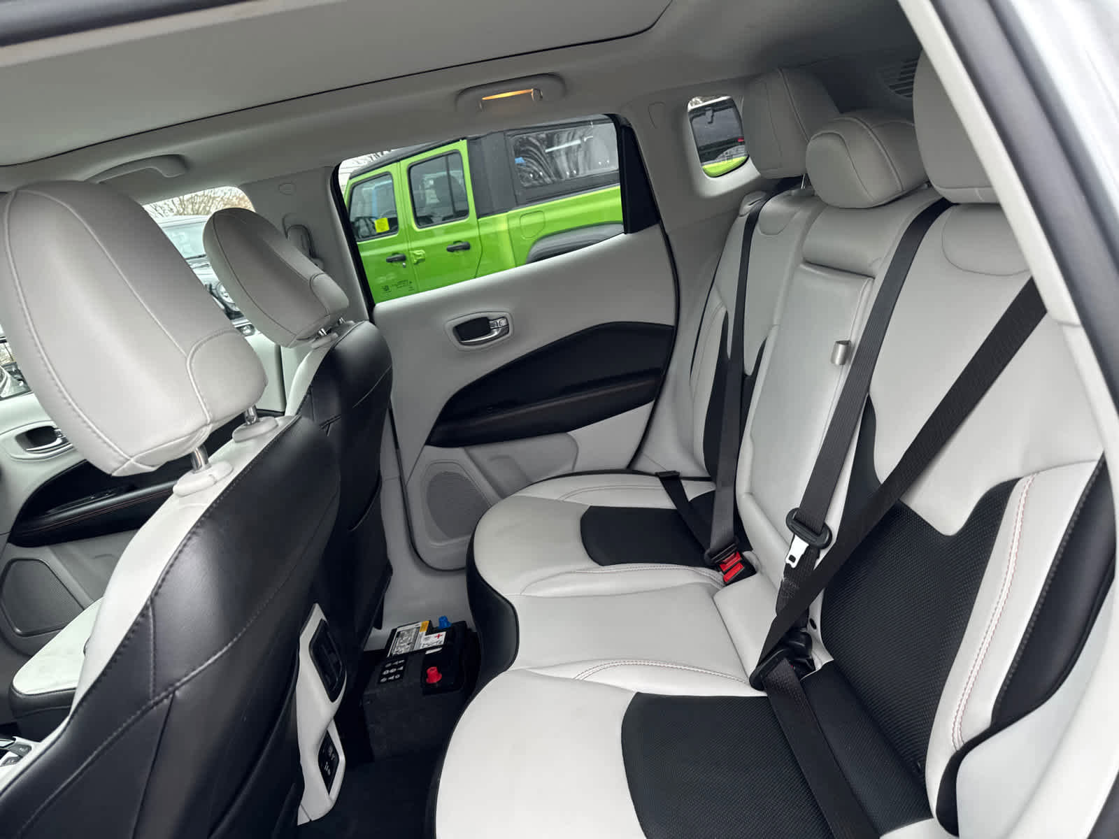 Used 2020 Jeep Compass Limited image 32