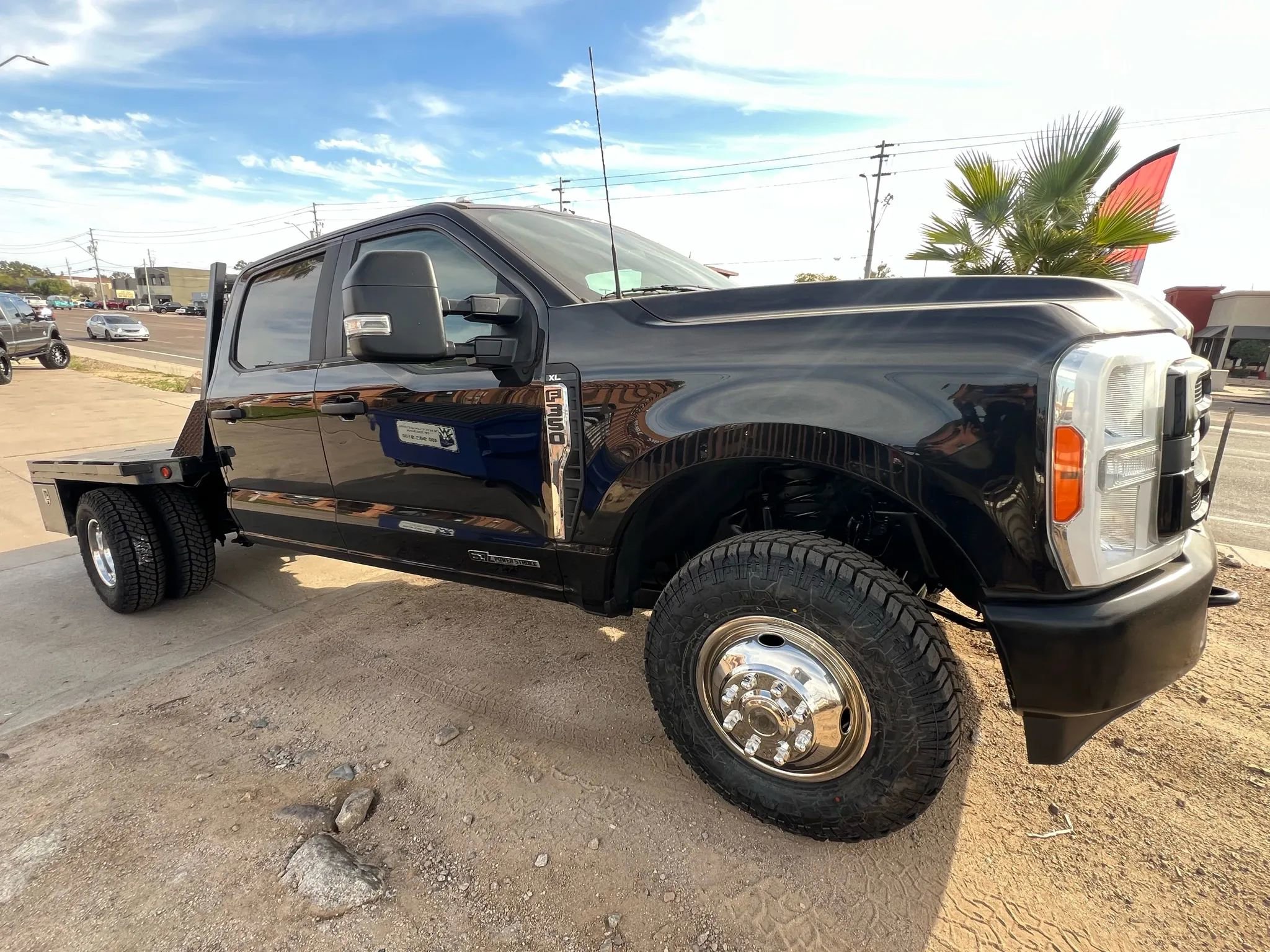 Used 2023 Ford F350 XL image 5