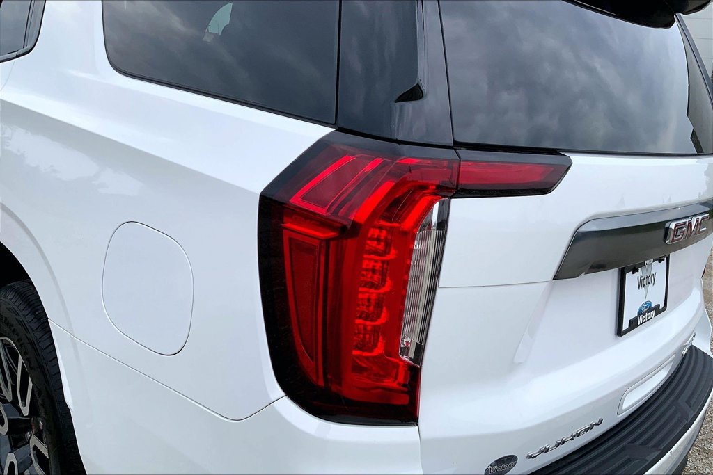 Used 2021 GMC Yukon AT4 w/ Rear Media and Nav Package AWD/4WD image 27