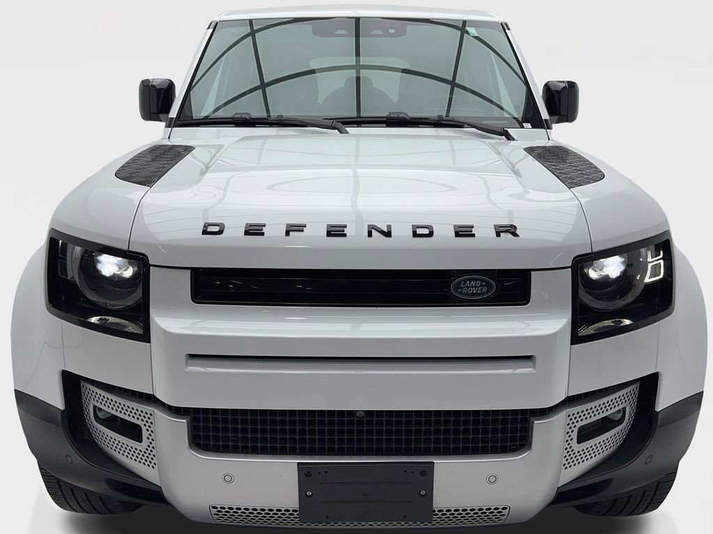 Used 2024 Land Rover Defender 110 S image 4