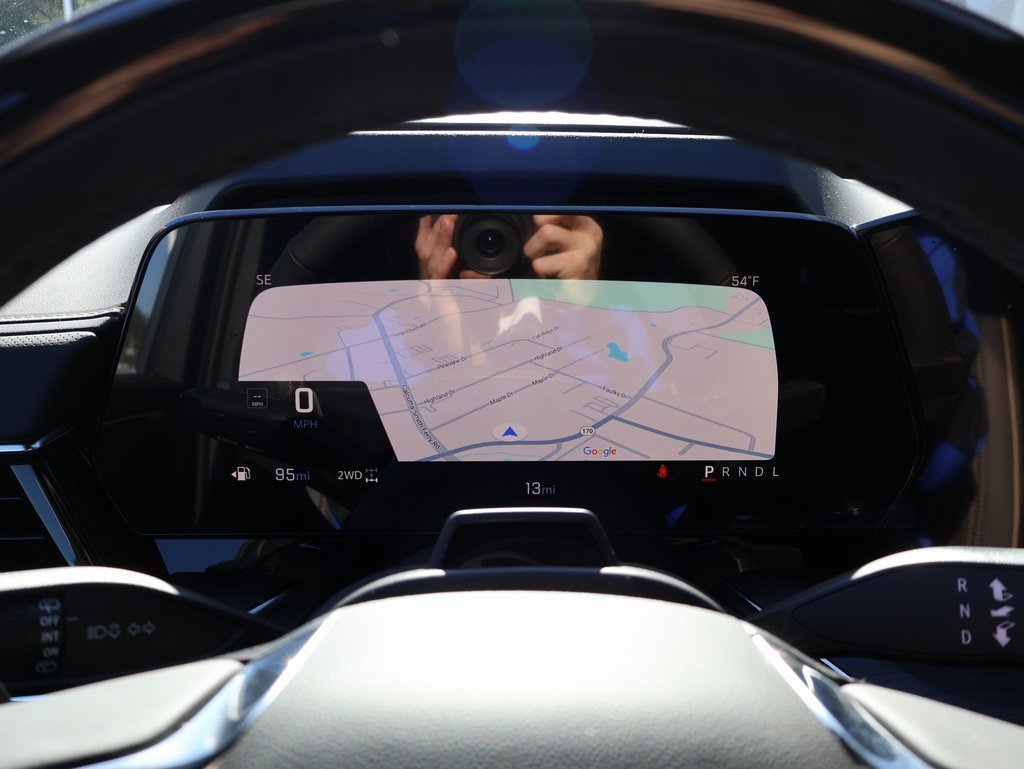 New 2025 Chevrolet Suburban Premier image 21