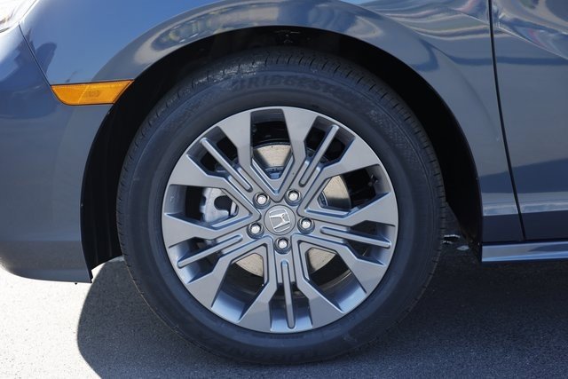 New 2026 Honda Odyssey Touring image 6