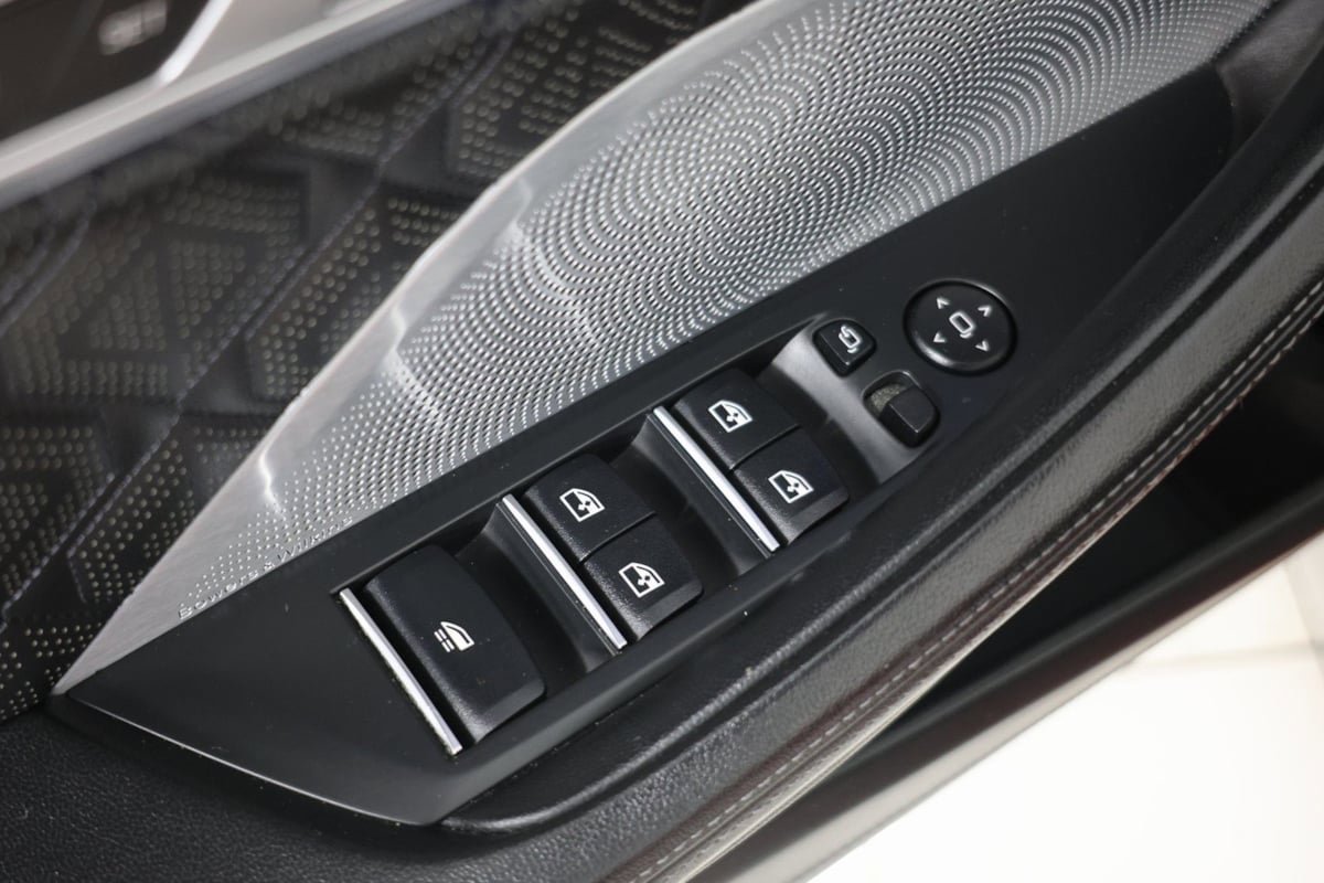 Used 2020 BMW M8 Competition AWD/4WD image 22
