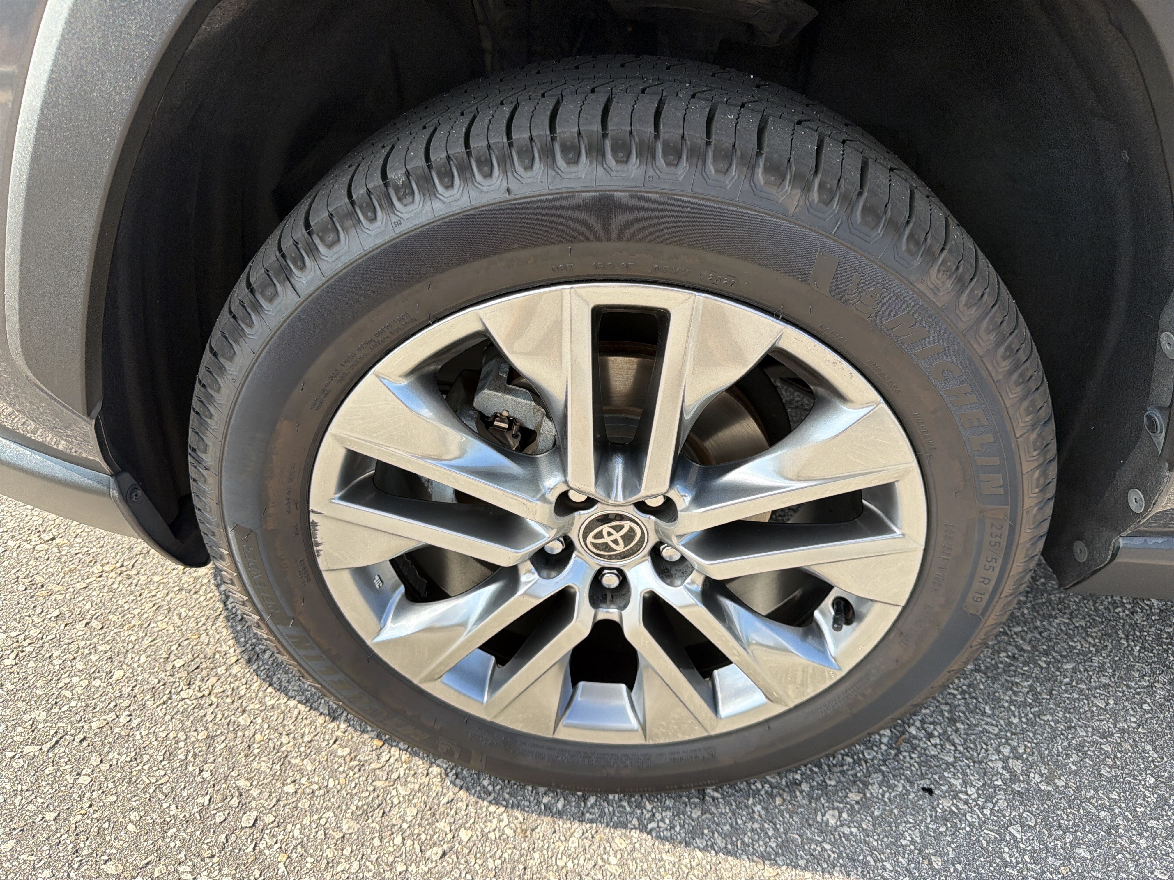 Certified 2022 Toyota RAV4 XLE Premium AWD/4WD image 20