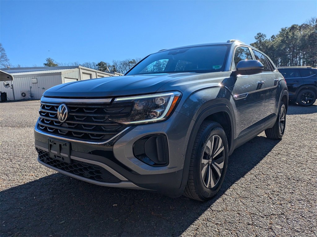 Used 2024 Volkswagen Atlas Cross Sport SE image 8