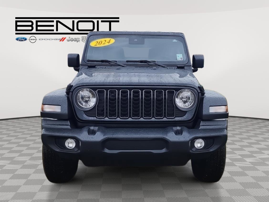 Used 2024 Jeep Wrangler Sport S image 2