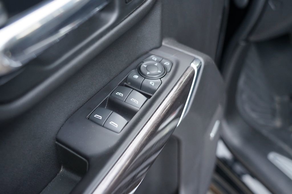 Used 2020 Chevrolet Silverado 1500 LTZ w/ LTZ Premium Package image 19