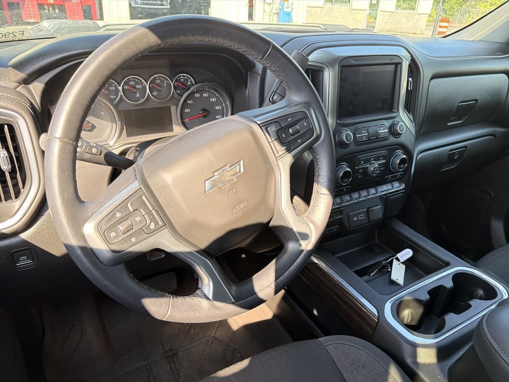 Used 2022 Chevrolet Silverado 2500 LT w/ Z71 Sport Edition AWD/4WD image 17