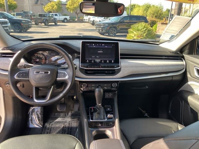 Used 2022 Jeep Compass Latitude w/ Convenience Group AWD/4WD image 9