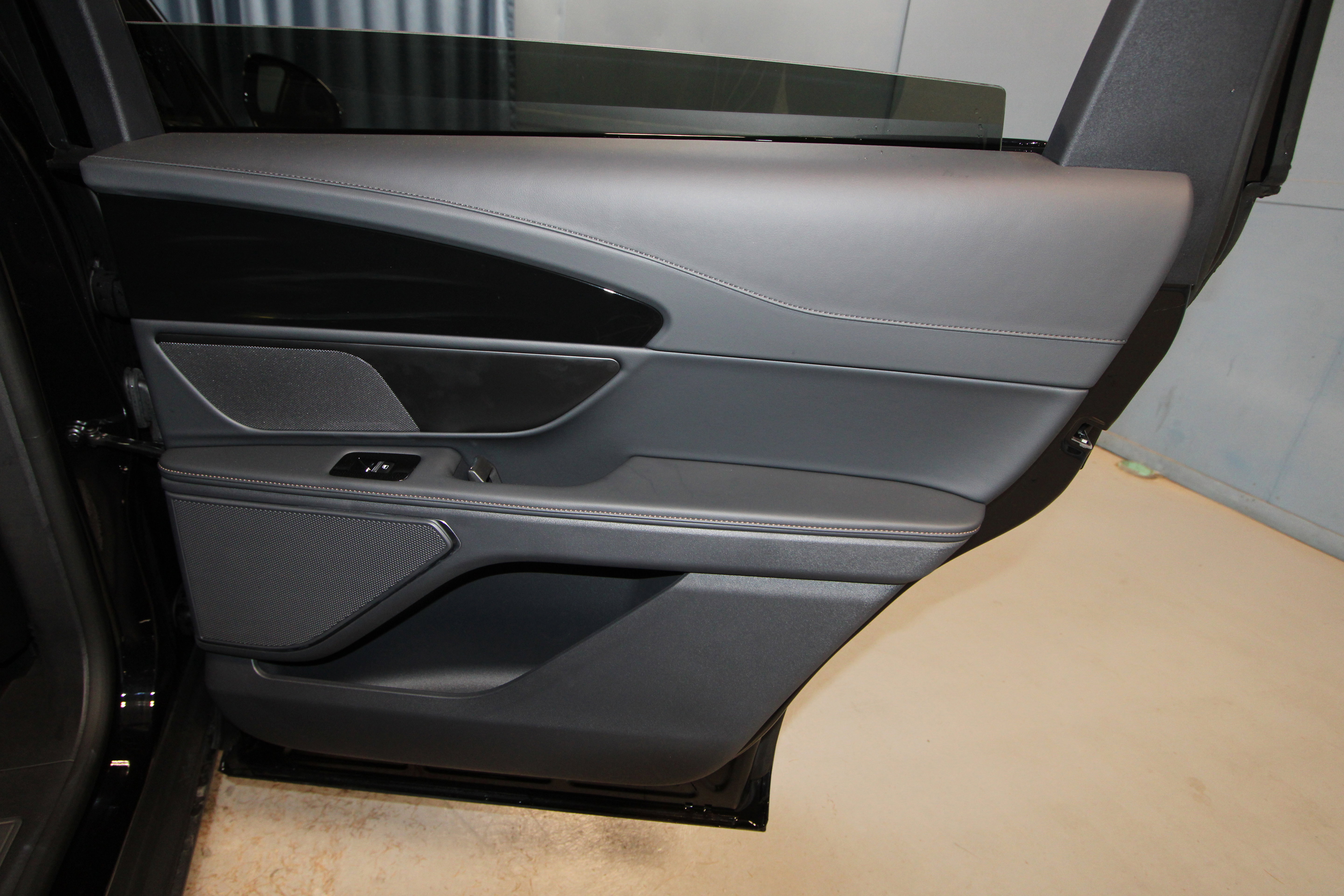 New 2026 Lincoln Nautilus Premier image 26