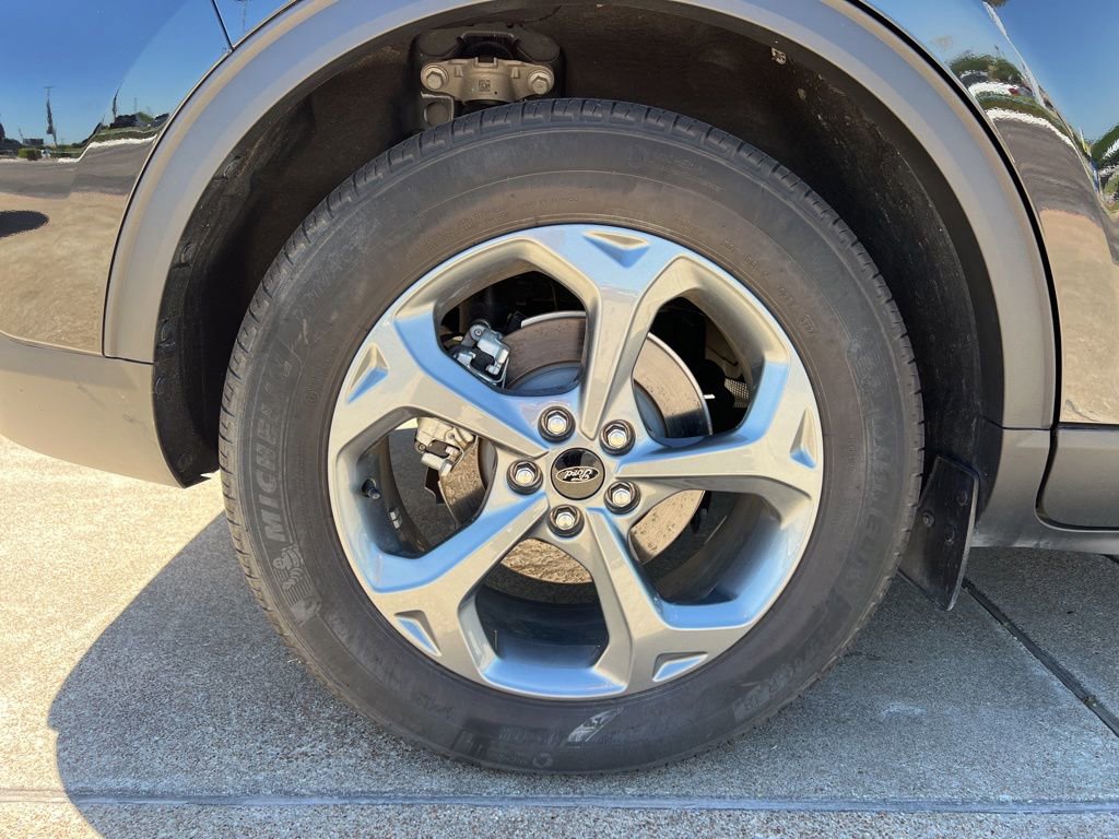 Used 2025 Ford Escape ST-Line w/ Tech Pack #1 image 10