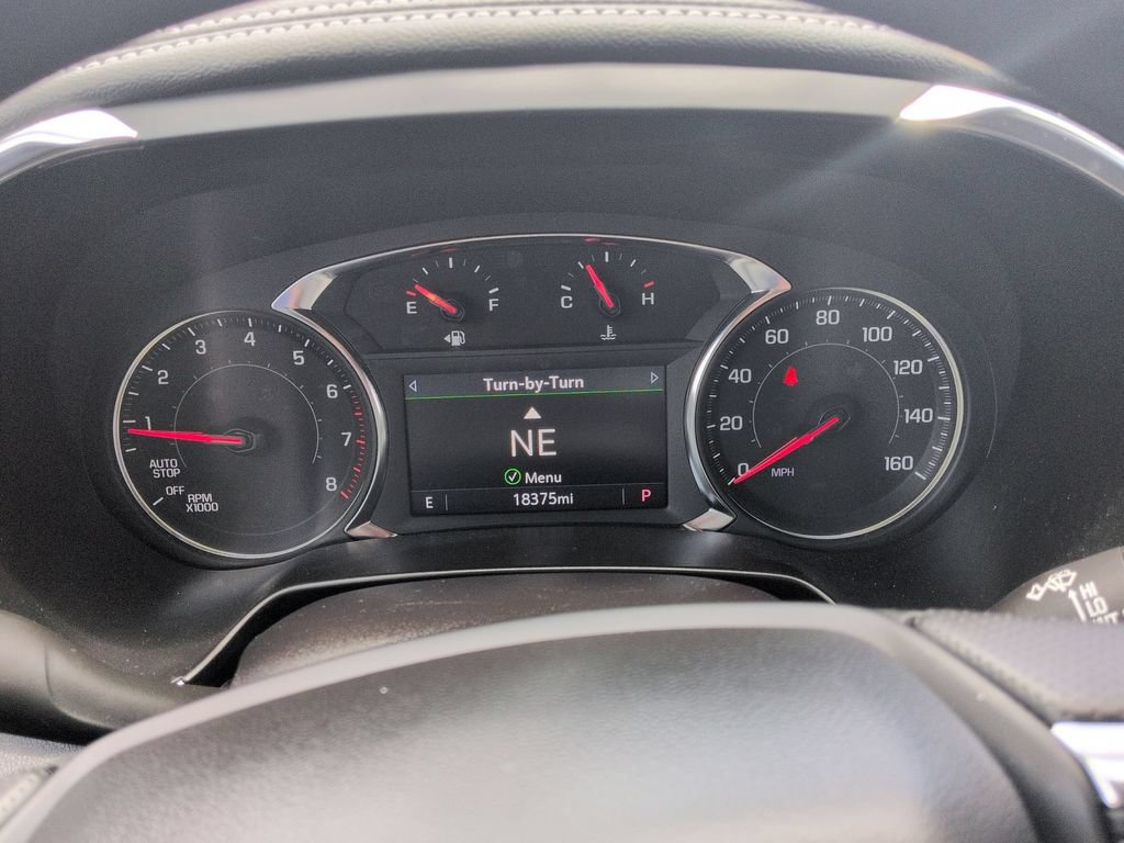 Used 2025 Chevrolet Blazer LT FWD image 16
