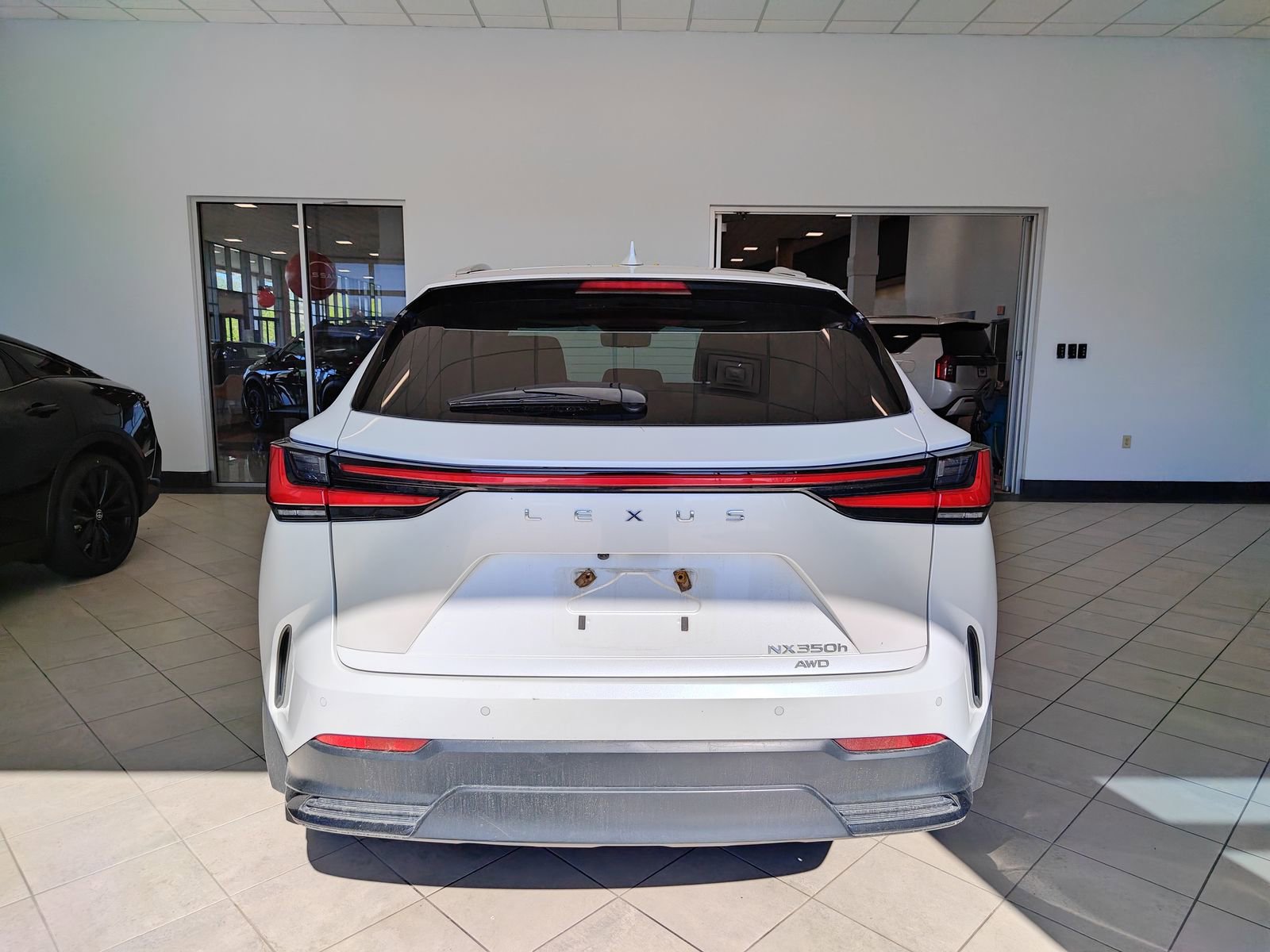 Used 2022 Lexus NX 350h AWD w/ Vision Package image 4