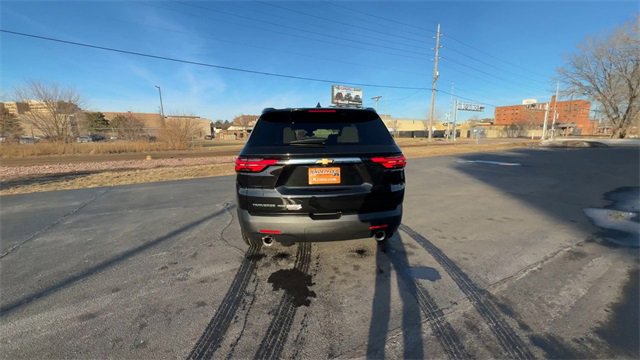 Used 2023 Chevrolet Traverse LS w/ Safety Package image 7