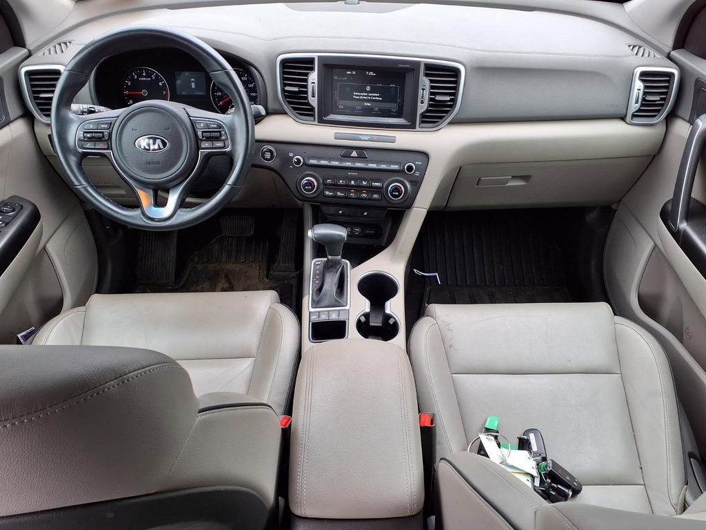Used 2017 Kia Sportage EX image 9