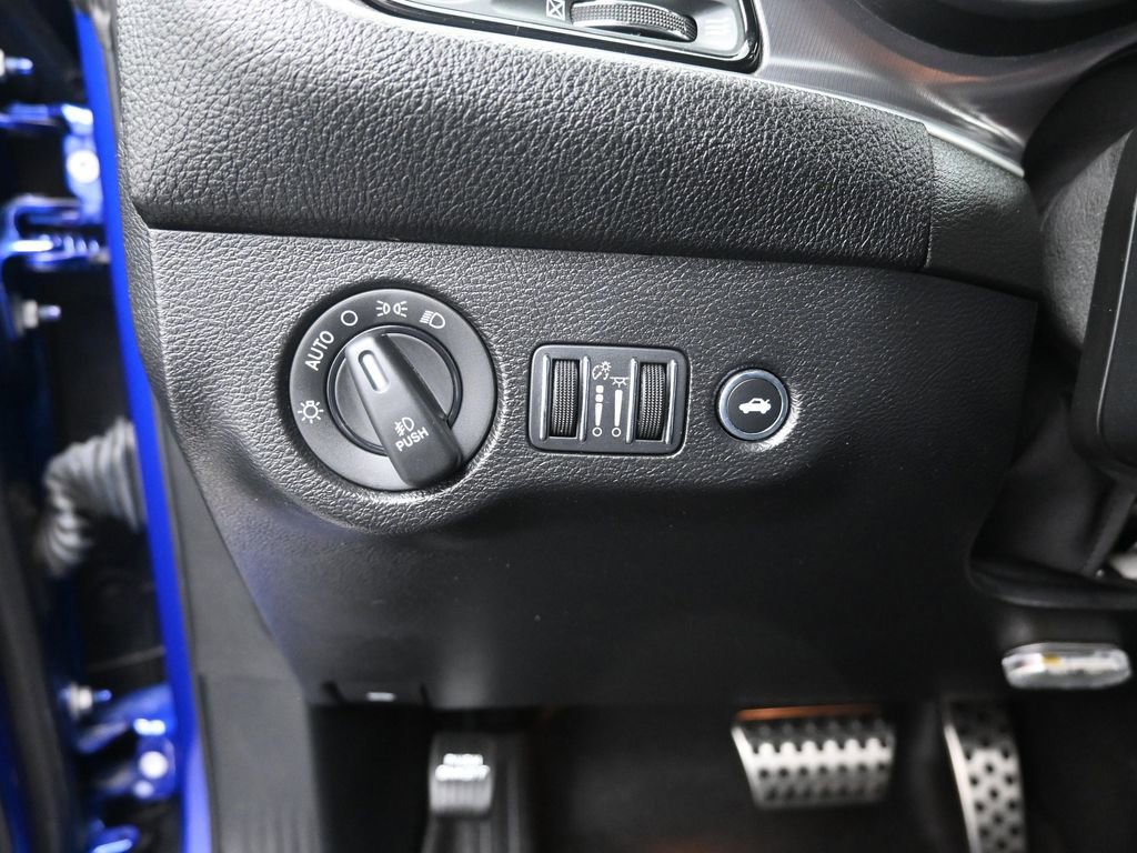 Used 2021 Dodge Challenger R/T image 12