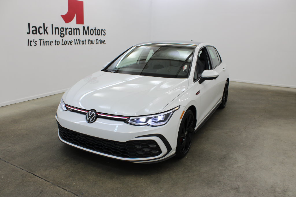 Certified 2023 Volkswagen GTI SE FWD image 2