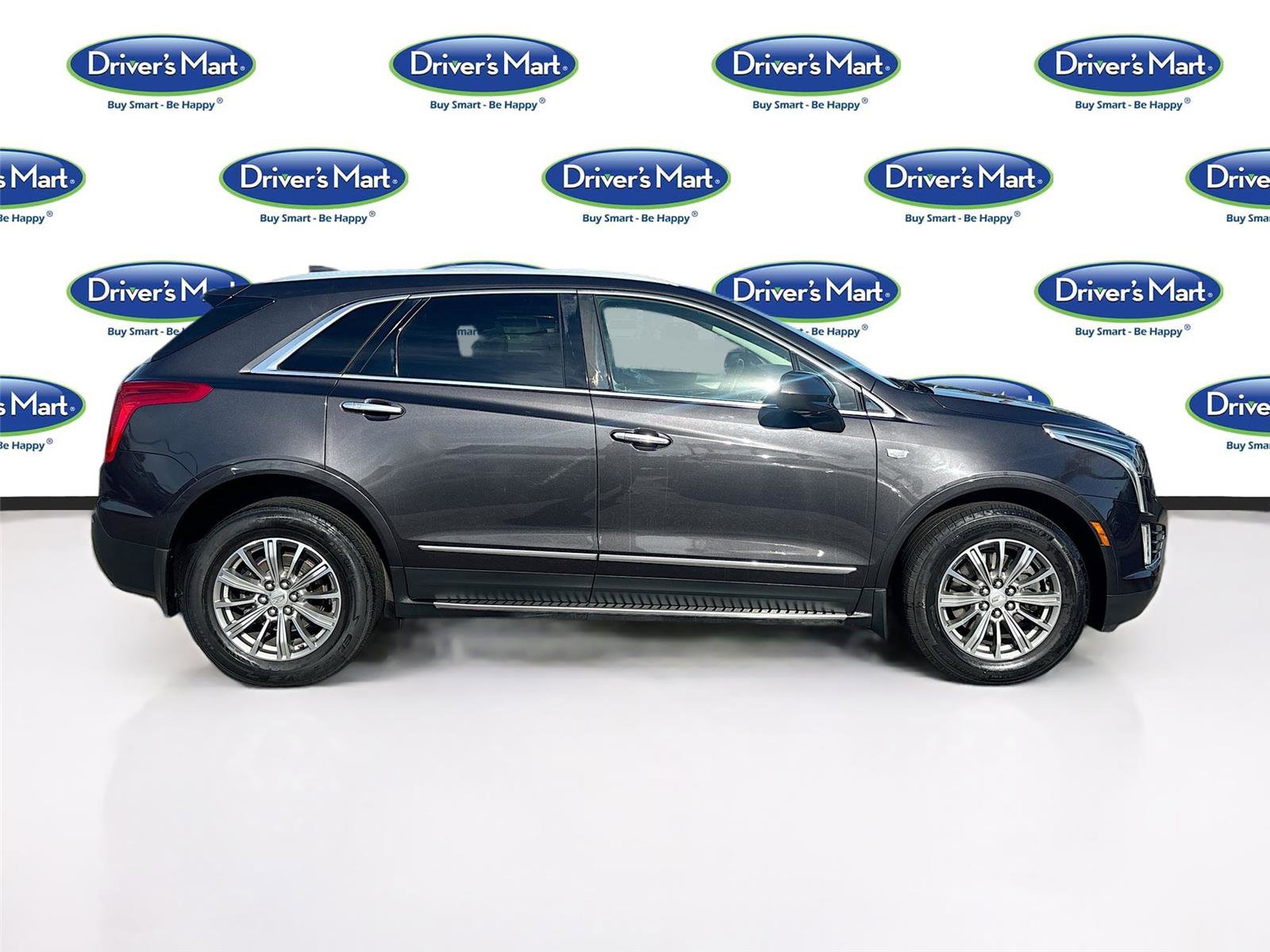 Used 2017 Cadillac XT5 Luxury w/ Driver Awareness Package image 9