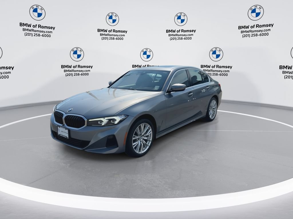 Used 2024 BMW 330i xDrive Sedan w/ Premium Package AWD/4WD image 4