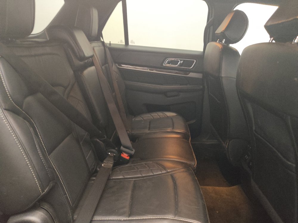 Used 2016 Ford Explorer Platinum AWD/4WD image 19